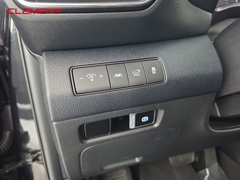 Used 2022 Hyundai Santa Fe SEL w/ Convenience Package image 11