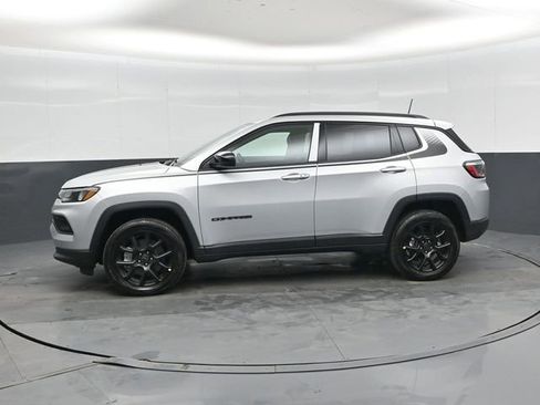 New 2026 Jeep Compass Latitude AWD/4WD image 7