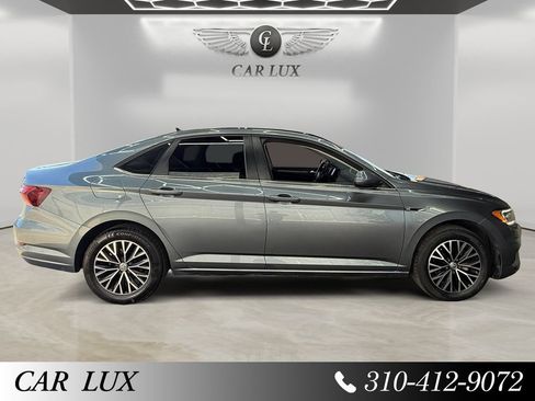 Used 2019 Volkswagen Jetta SEL w/ Cold Weather Package FWD image 6