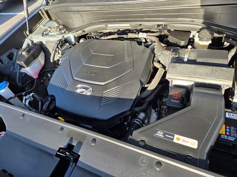 Used 2024 Hyundai Palisade SEL FWD image 17