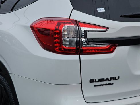 Used 2024 Subaru Ascent Onyx Edition image 38