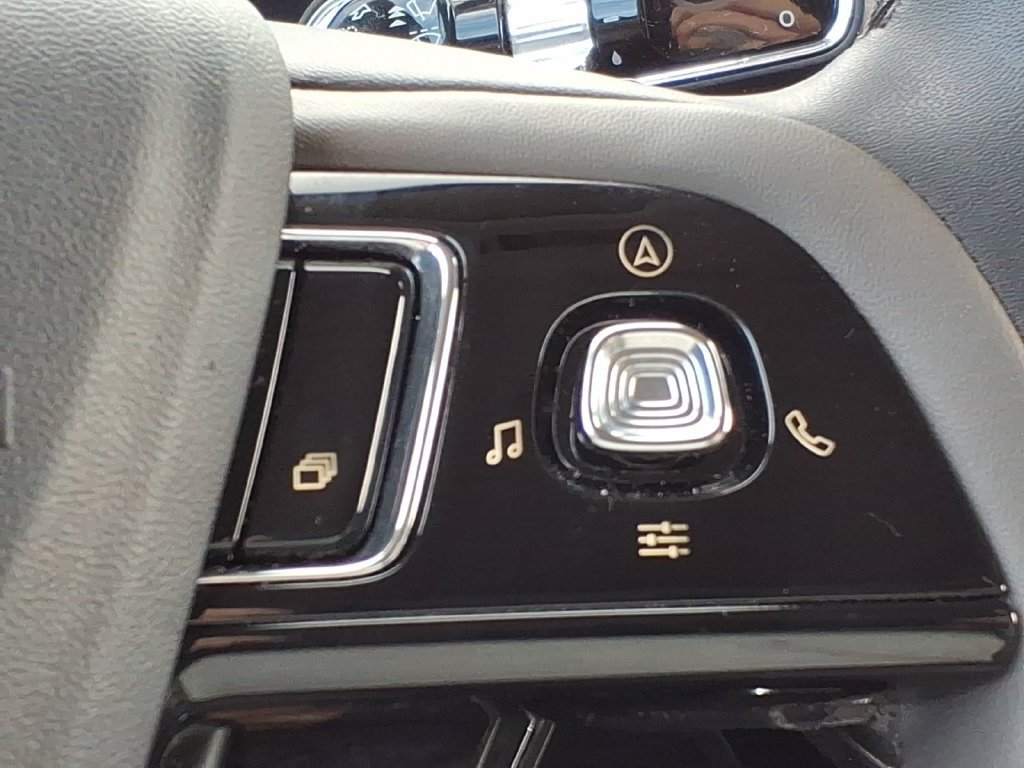 Certified 2023 Lincoln Corsair AWD image 23
