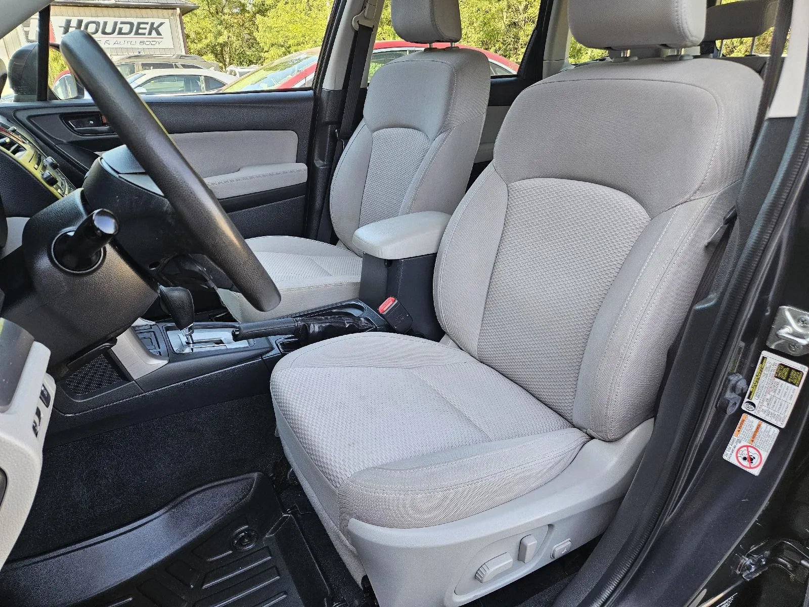 Used 2015 Subaru Forester 2.5i Premium w/ All-Weather Package AWD/4WD image 15
