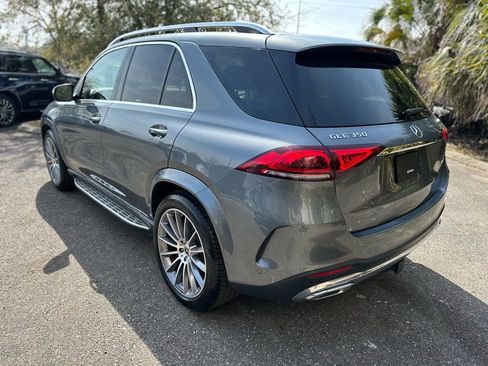 Used 2022 Mercedes-Benz GLE 350 4MATIC w/ AMG Line Exterior image 8