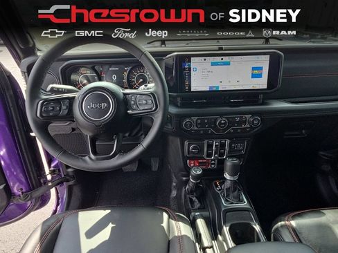 Used 2026 Jeep Wrangler Unlimited Rubicon AWD/4WD image 27