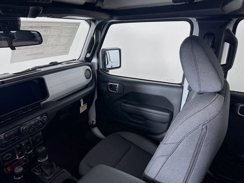 New 2026 Jeep Gladiator Sport image 25