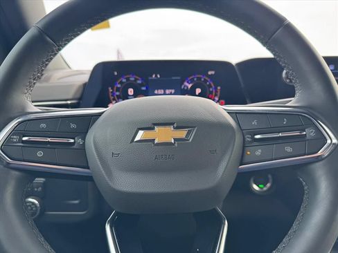Used 2025 Chevrolet Suburban Premier AWD/4WD image 21