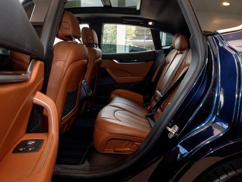 Certified 2022 Maserati Levante GT image 29