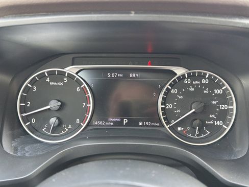 Used 2023 Nissan Rogue SV w/ SV Premium B Package image 21