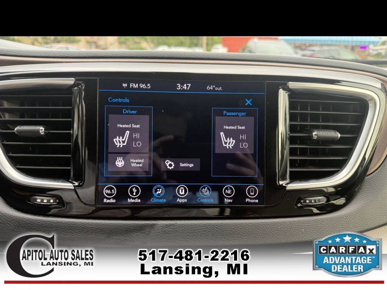 Used 2018 Chrysler Pacifica Touring-L Plus w/ Tire & Wheel Group FWD image 30