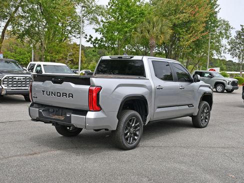 Used 2024 Toyota Tundra Platinum AWD/4WD image 4