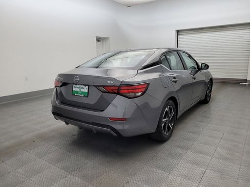 Used 2024 Nissan Sentra SV FWD image 9