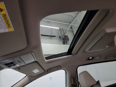 Used 2018 Honda Odyssey EX-L image 24