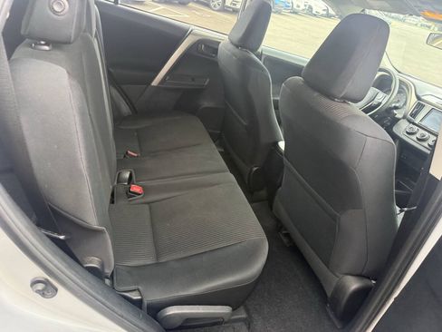 Used 2015 Toyota RAV4 LE AWD/4WD image 16