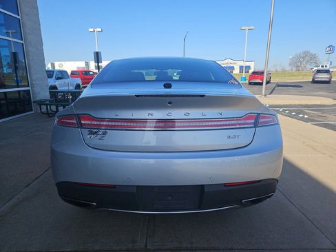 Used 2018 Lincoln MKZ Select image 18