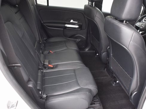 Certified 2023 Mercedes-Benz EQB 300 4MATIC image 18