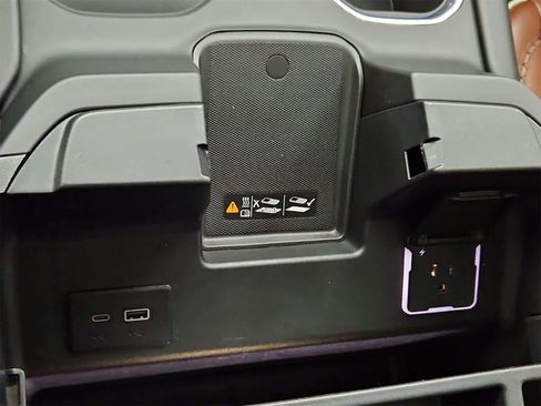 Used 2024 GMC Sierra 3500 Denali Ultimate image 33