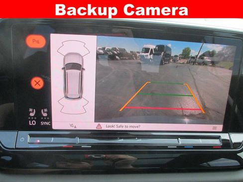 Used 2025 Volkswagen Atlas Peak Edition SE image 15