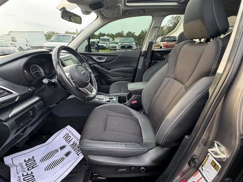 Used 2020 Subaru Forester Premium image 34