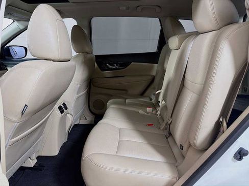 Certified 2018 Nissan Rogue SL w/ Premium Package image 21