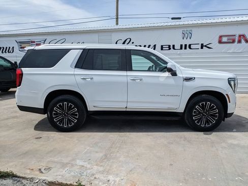 Certified 2025 GMC Yukon Elevation AWD/4WD image 3