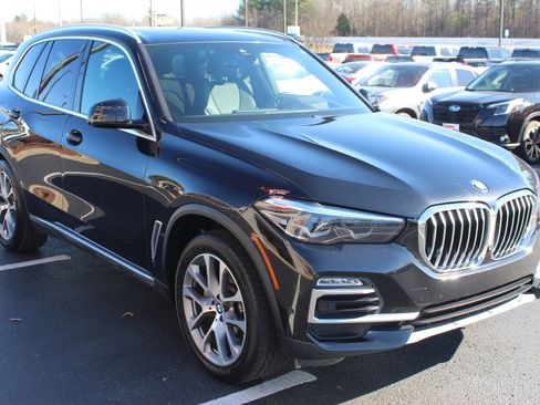 Used 2021 BMW X5 xDrive40i image 4