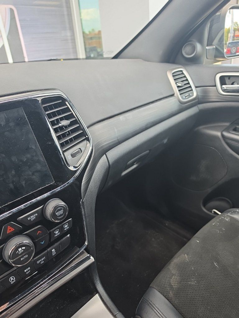 Used 2019 Jeep Grand Cherokee Altitude RWD image 13