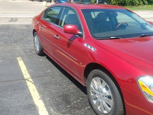 Used 2010 Buick Lucerne CXL w/ Driver Confidence Package FWD image 2