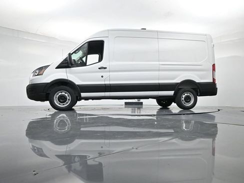New 2026 Ford Transit 250 148 Medium Roof image 39