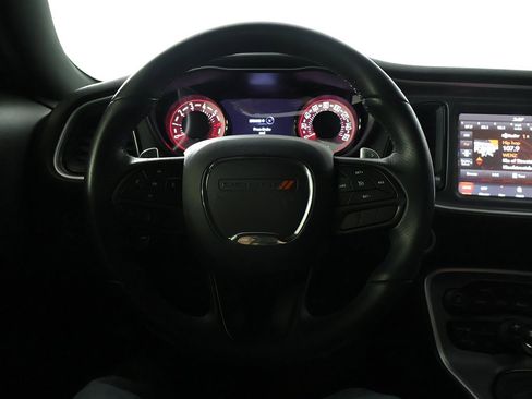 Used 2022 Dodge Challenger R/T w/ Shaker Package image 28