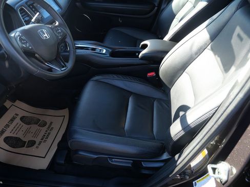 Used 2020 Honda HR-V EX-L image 10