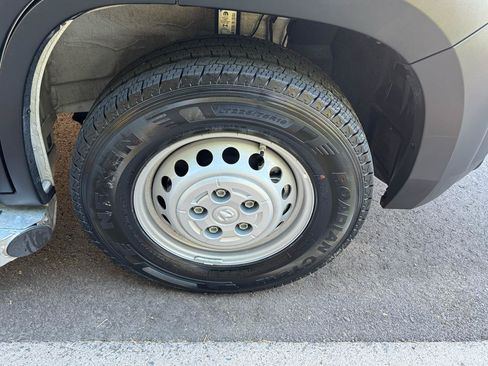 Used 2025 RAM ProMaster 2500 w/ U-Haul Equipment Group FWD image 47