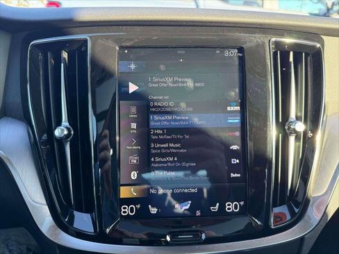 Used 2019 Volvo S60 T6 Momentum w/ Multimedia Package image 27