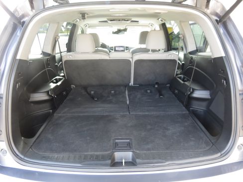 Used 2016 Honda Pilot Touring image 40