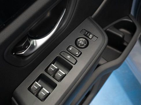 New 2026 Honda Pilot Sport image 3