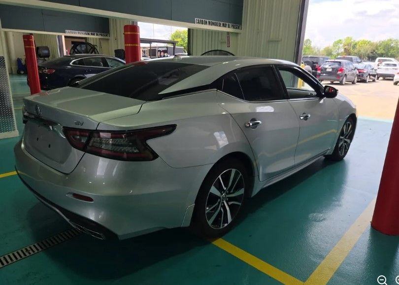 Used 2019 Nissan Maxima 3.5 SV w/ Floor Mat Group FWD image 4