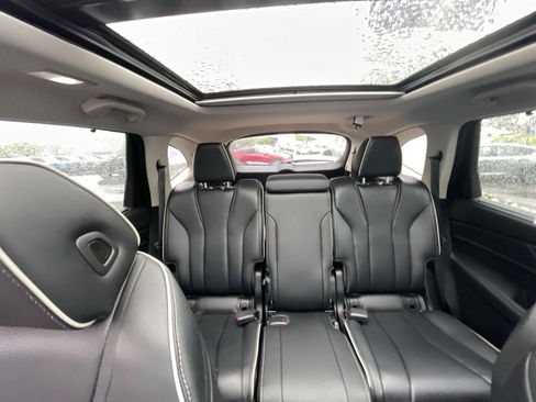 Used 2024 Acura MDX SH-AWD w/ Advance Package image 30