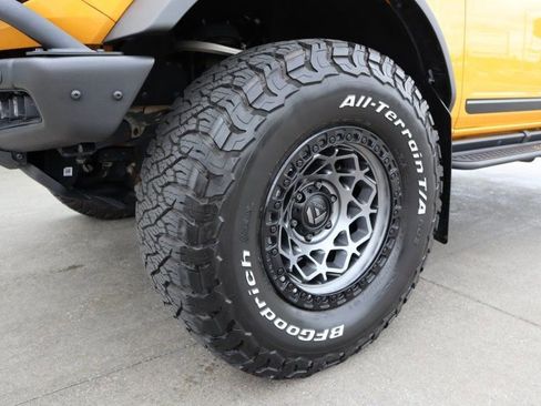Used 2021 Ford Bronco First Edition AWD/4WD image 8