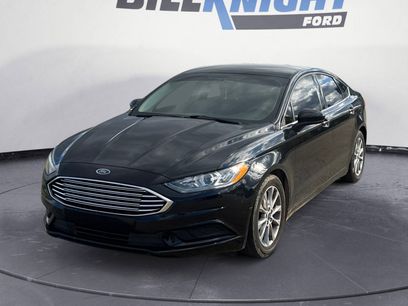 Used 2017 Ford Fusion SE w/ Fusion SE Technology Package