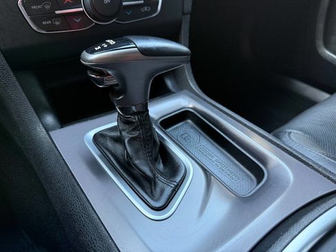 Used 2020 Dodge Charger SXT w/ Leather Interior Group image 41