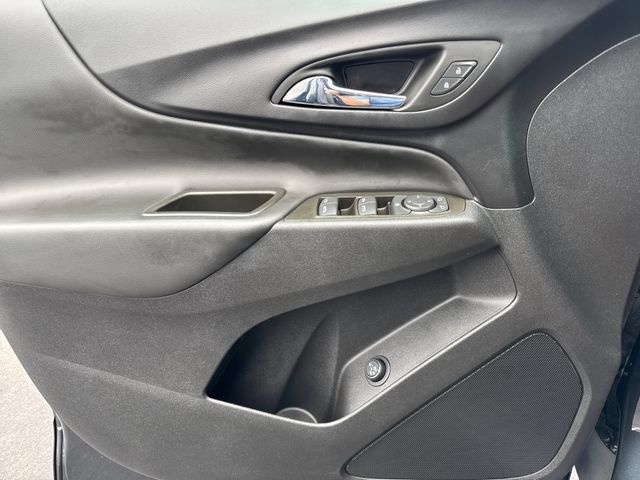 Used 2023 Chevrolet Equinox LT FWD image 10