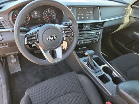 Used 2019 Kia Optima LX image 2