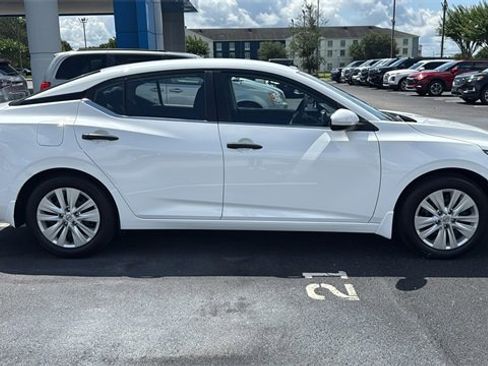 Used 2024 Nissan Sentra S image 8