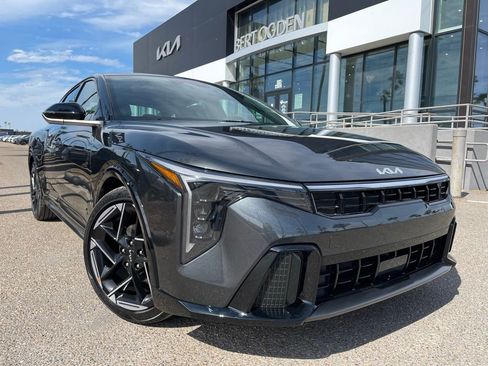 New 2026 Kia K4 GT-Line image 1