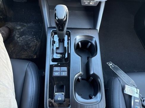 New 2026 Subaru Outback Premium image 21