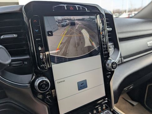 Used 2024 RAM 2500 Laramie image 28