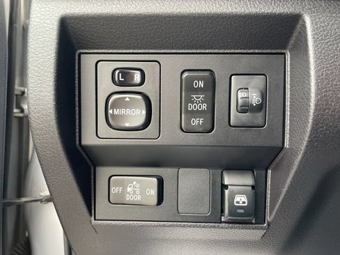 Used 2016 Toyota Tundra SR5 w/ TRD Off Road Package AWD/4WD image 26