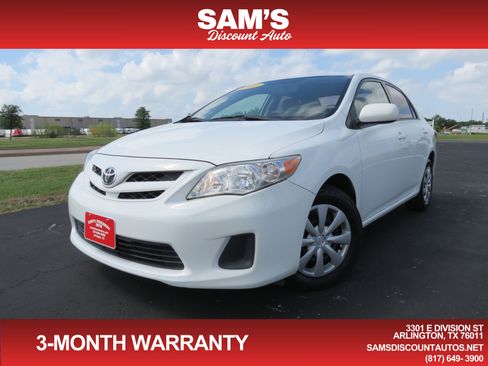 Used 2011 Toyota Corolla LE image 1