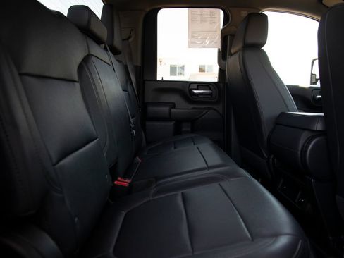 Used 2021 Chevrolet Silverado 2500 W/T w/ WT Convenience Package AWD/4WD image 15