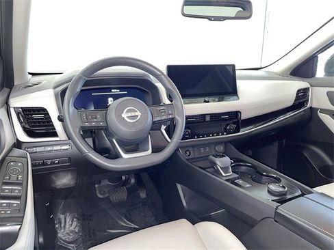 Certified 2024 Nissan Rogue SL image 19